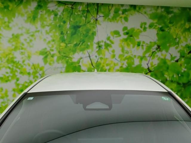 UZ0048557586_58_001.jpg