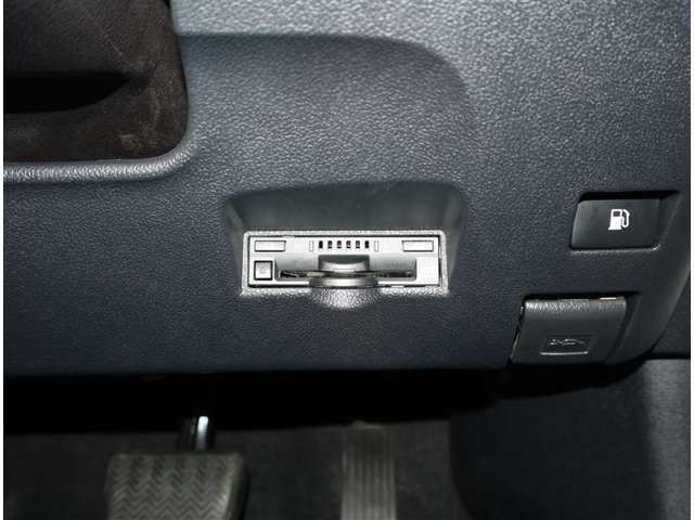 U00048547780_10_001.jpg