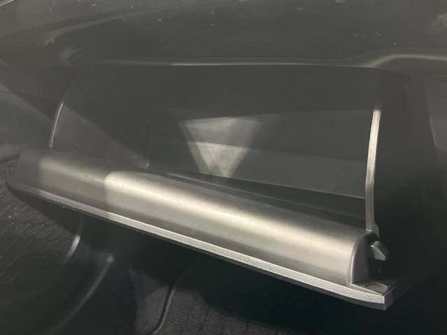 UZ0048511566_57_001.jpg