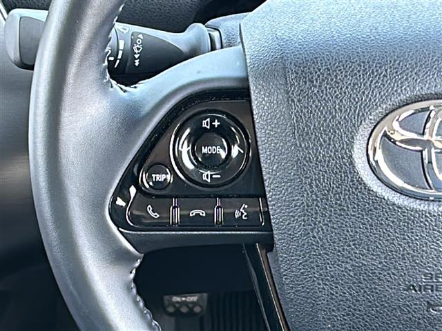 UZ0048551912_6_001.jpg