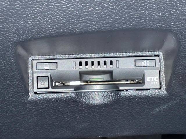 UZ0048474817_7_001.jpg