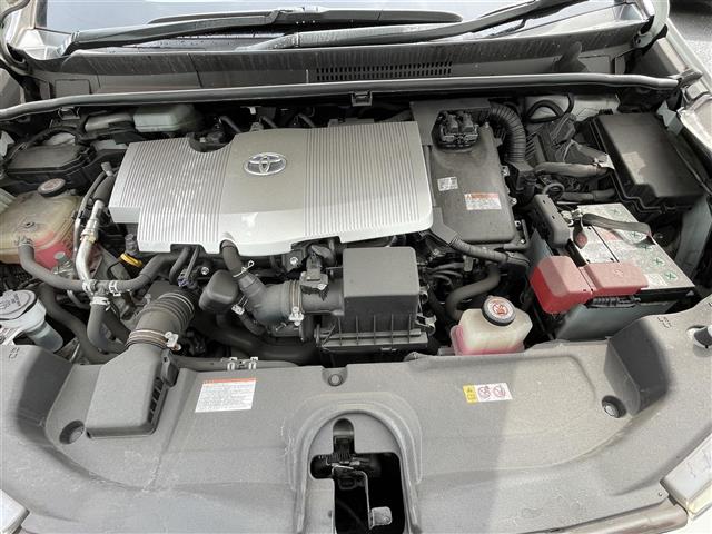 UZ0048357887_52_002.jpg