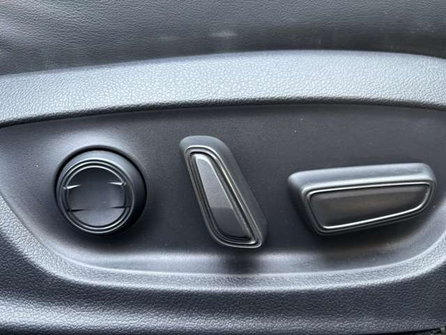 U00048444761_11_001.jpg