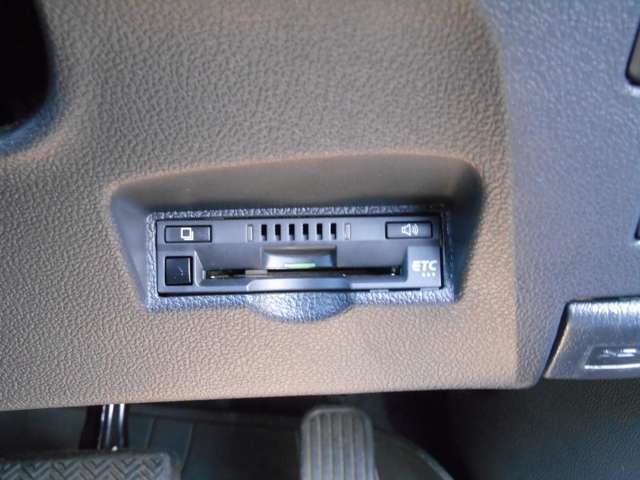 U00048100810_32_001.jpg