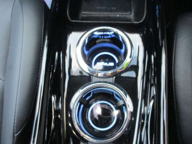 U00045425684_41_002.jpg