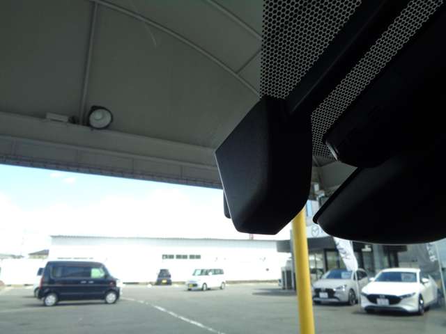 U00046349066_83_002.jpg