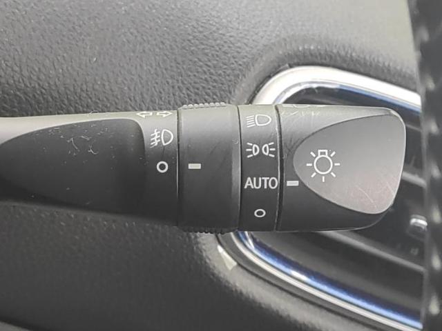 UZ0048030532_15_001.jpg