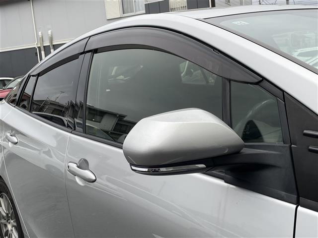 UZ0048497342_46_002.jpg