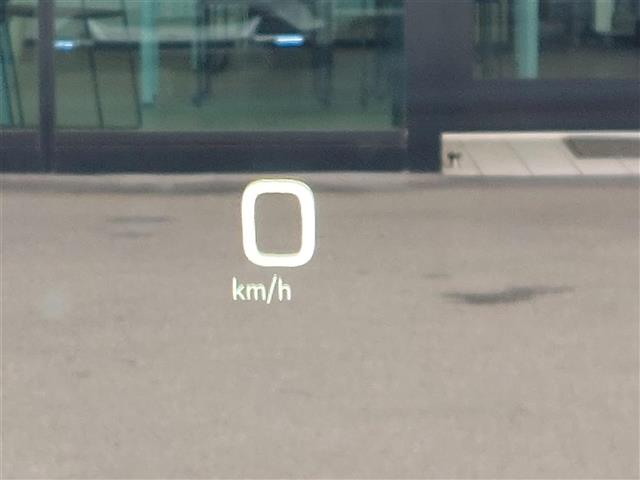 UZ0048291738_10_002.jpg