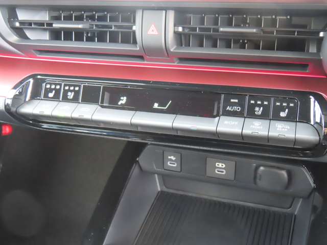 U00048412159_30_004.jpg