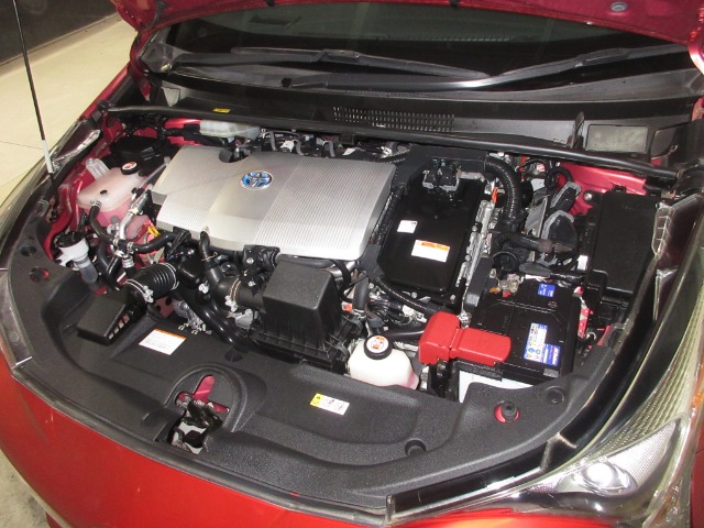 UZ0048210534_2_001.jpg