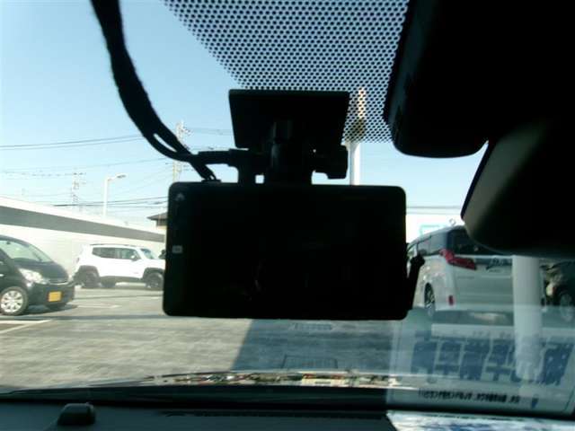 U00048205920_31_003.jpg