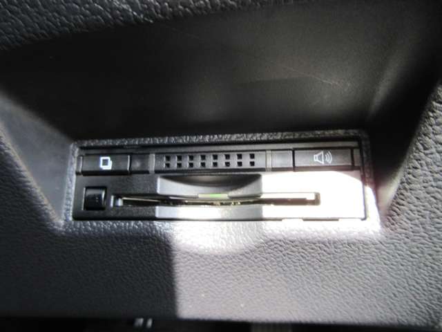 U00048141057_52_001.jpg