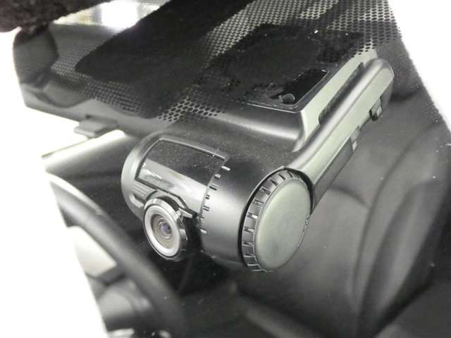 U00048438473_18_001.jpg