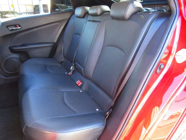UJ0048413456_39_001.jpg
