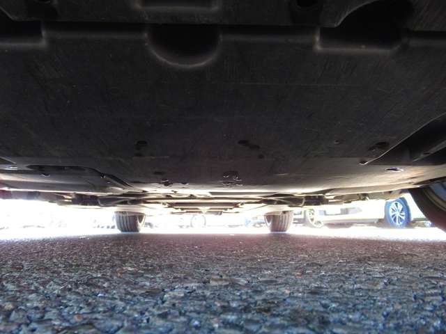 UJ0048413456_60_001.jpg