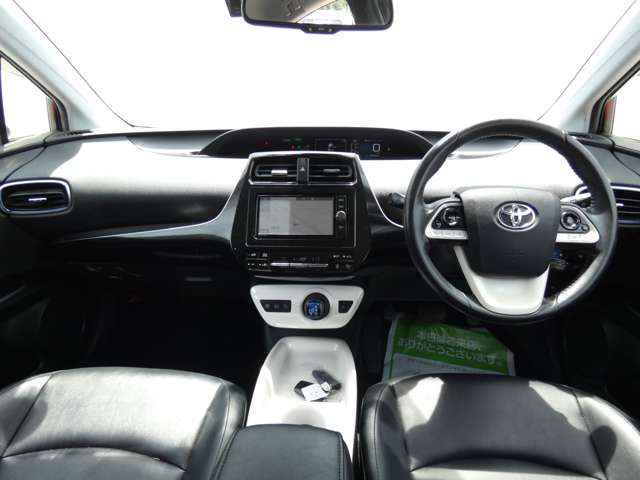 UZ0046075169_4_002.jpg