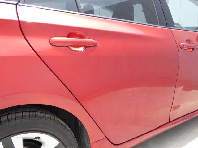UZ0046075169_70_001.jpg