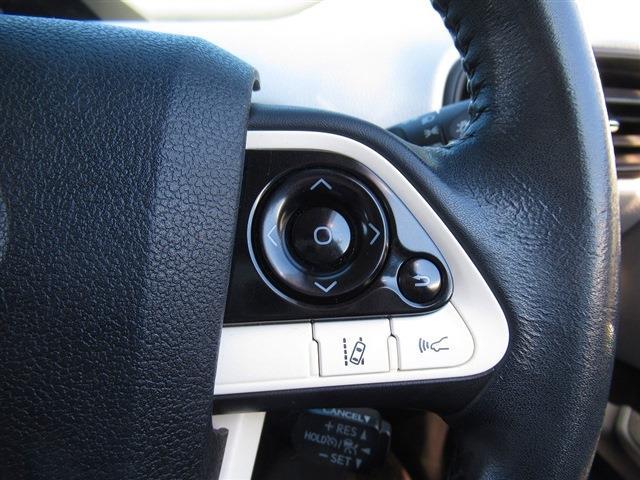 UJ0048260266_37_001.jpg