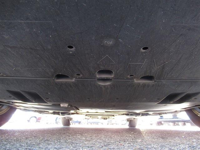 UJ0048260266_65_001.jpg