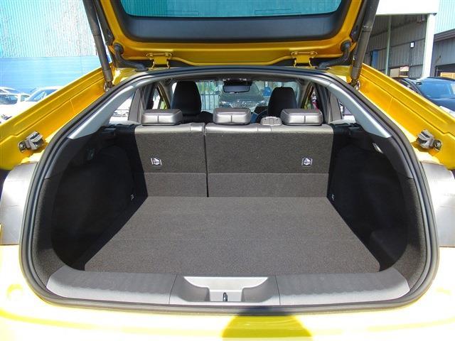UJ0048405784_30_001.jpg