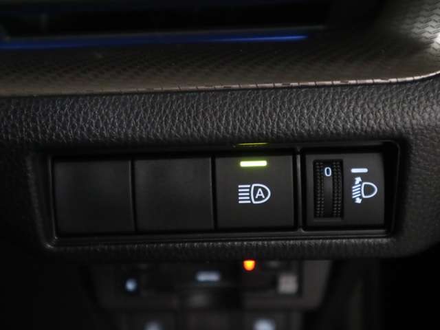 U00048269175_52_001.jpg