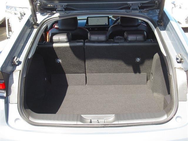 UJ0048226712_19_001.jpg