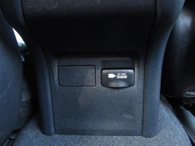UJ0048226712_47_001.jpg