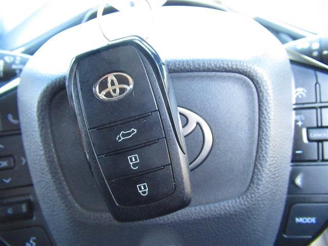 UJ0048226712_54_001.jpg