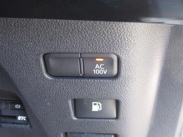 UJ0048228373_36_001.jpg