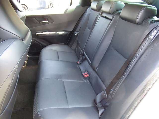 UJ0048566584_45_001.jpg