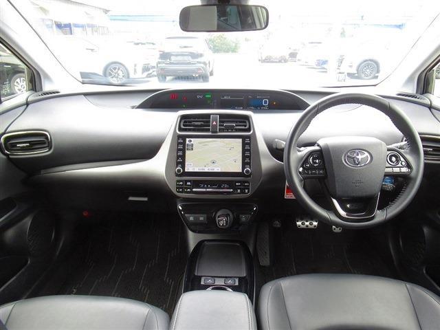 UJ0048564216_13_001.jpg