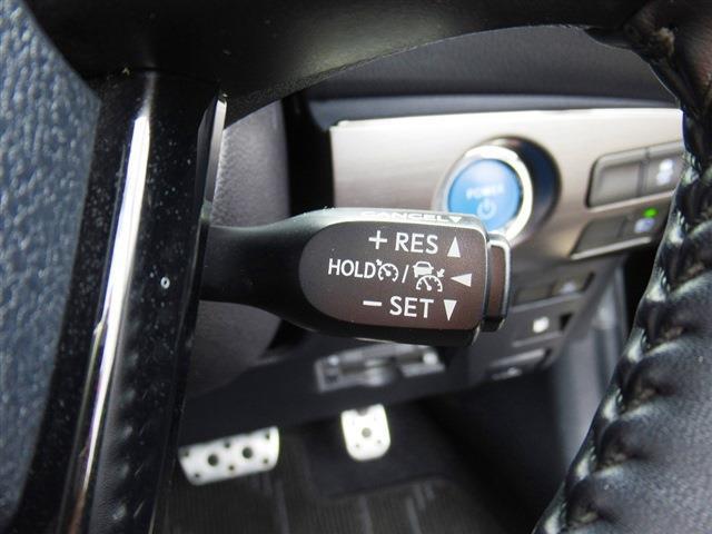 UJ0048564216_47_001.jpg