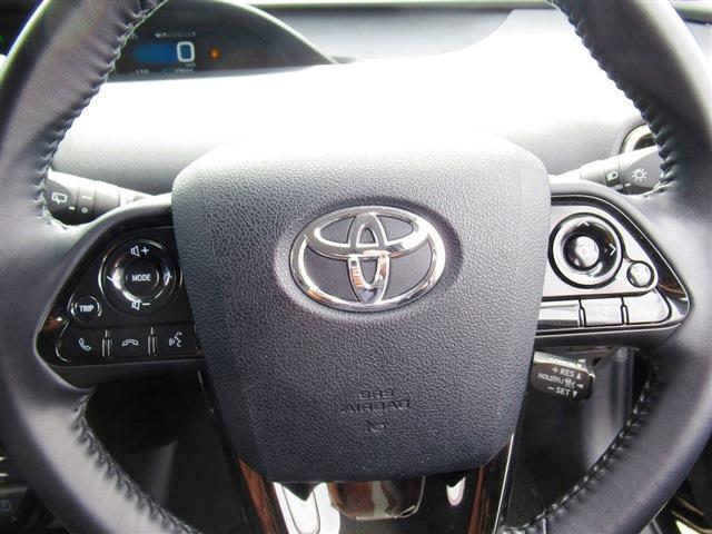 UJ0048564216_48_001.jpg
