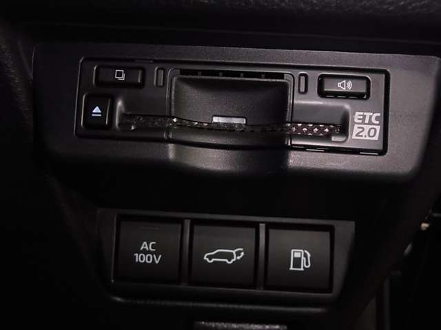U00047604701_2_003.jpg