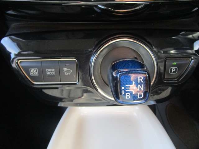 U00048057440_33_001.jpg