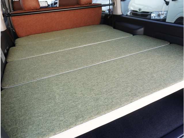U00047325778_50_003.jpg