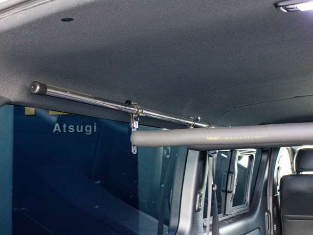 UZ0048021368_81_001.jpg