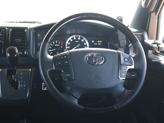 UZ0048136254_2_001.jpg