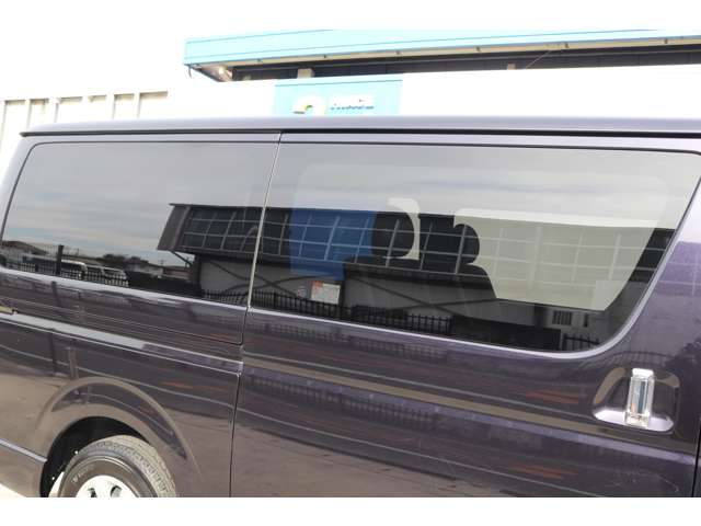 UZ0047721848_46_001.jpg