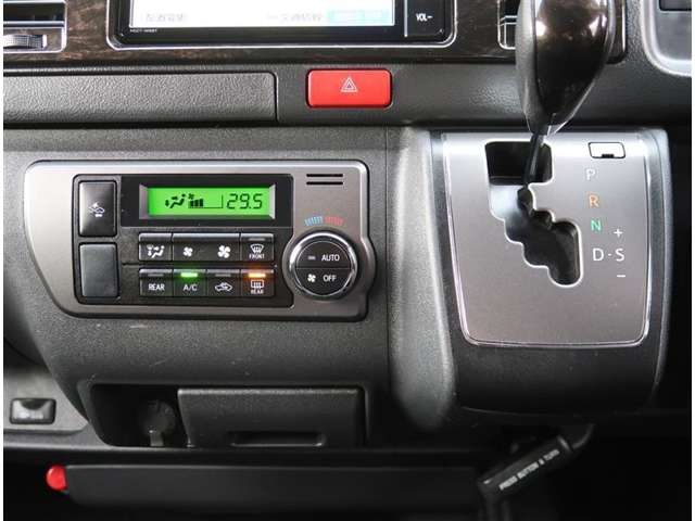 U00048476921_13_001.jpg