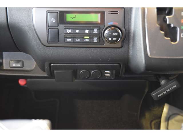 U00048380601_42_001.jpg
