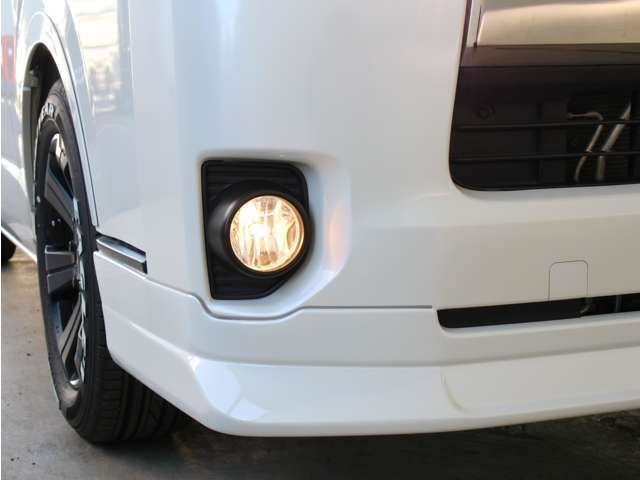UZ0046494773_18_003.jpg
