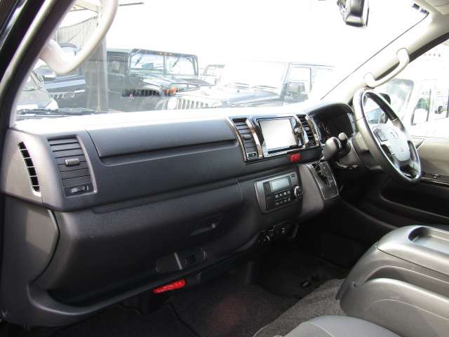U00047800372_48_003.jpg
