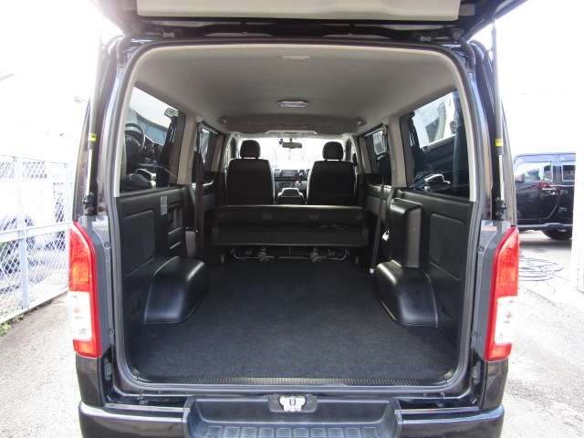 U00047800372_56_003.jpg