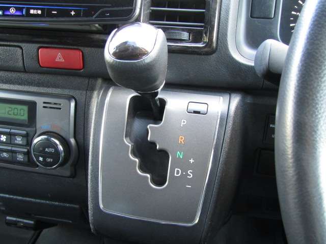 U00048069587_13_004.jpg