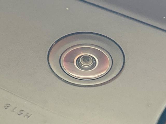 UZ0048487131_68_001.jpg