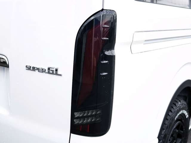 U00048288115_15_001.jpg