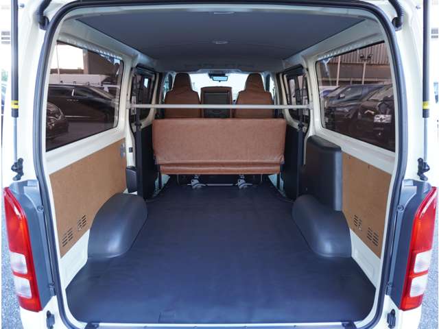 U00047327771_54_001.jpg