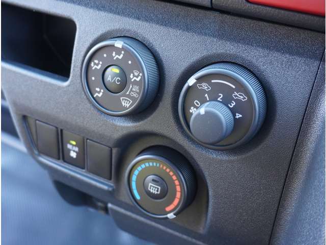 U00047327771_70_001.jpg